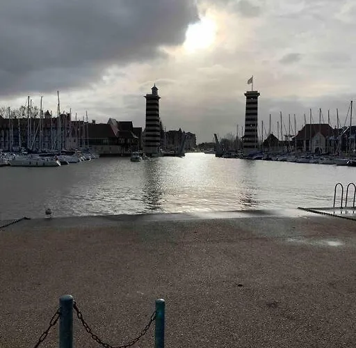 Charme Et Vue Apartmán Deauville